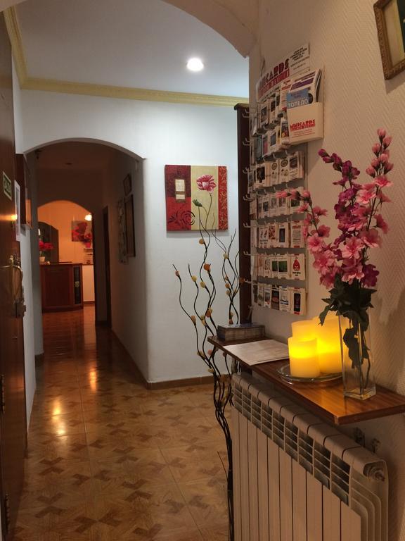 Hostal Aliste Мадрид Экстерьер фото